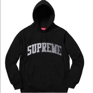 SUPREME
Supreme Water Arc Hooded Sweatshirt